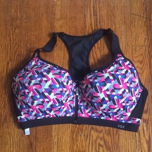Victoria’s Secret VSX sports bra - front close